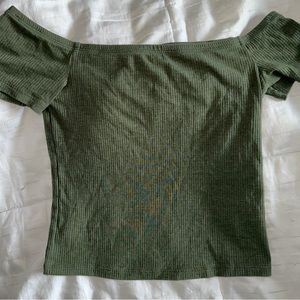 H&M short sleeve off the shoulder top
